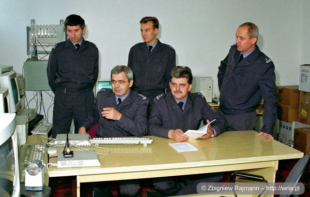 Członkowie NZI.