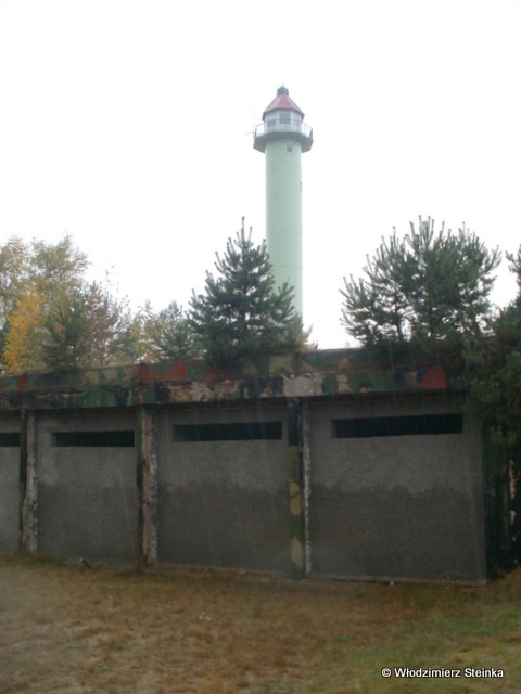 Widok na schron SNR i wie obserwacyjn p.po. Widok na schron SNR i wie obserwacyjn p.po.