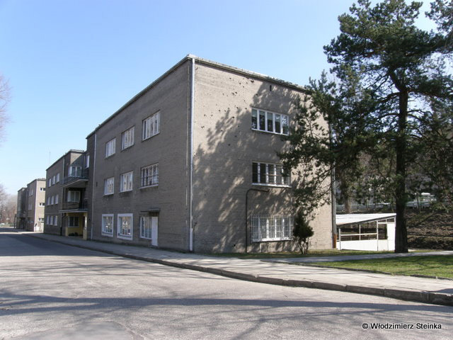 Budynek koszarowy (z salą teatralną) 4. BR OP. Budynek koszarowy (z salą teatralną) 4. BR OP.