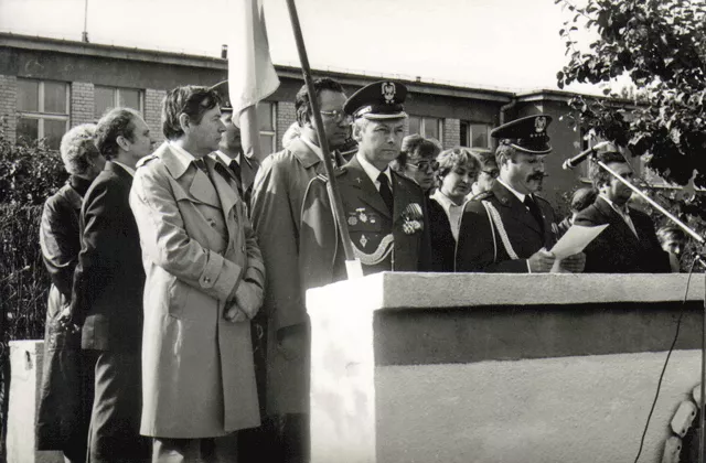 8. dywizjon rakietowy OP m. Lesznowola, lata 80. XX wieku. 8. dywizjon rakietowy OP m. Lesznowola, lata 80. XX wieku.