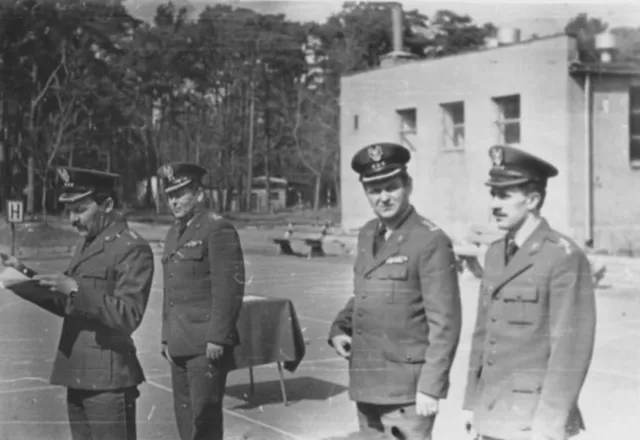 Wizyta dowódcy 4. BR OP w 64. dr OP Hel-Bór w 1988 roku. Wizyta dowódcy 4. BR OP w 64. dr OP Hel-Bór w 1988 roku.
