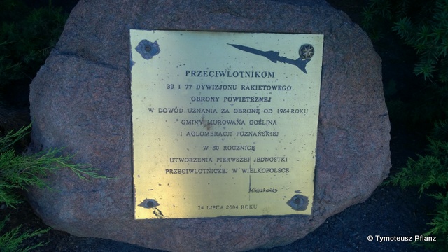Tablica pamiętkowa w Murowanej Goślinie przy ul. Poznańskiej. Tablica pamiętkowa w Murowanej Goślinie przy ul. Poznańskiej.