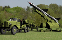 Rakieta W-755 na wyrzutni SM-90 PZR S-75M