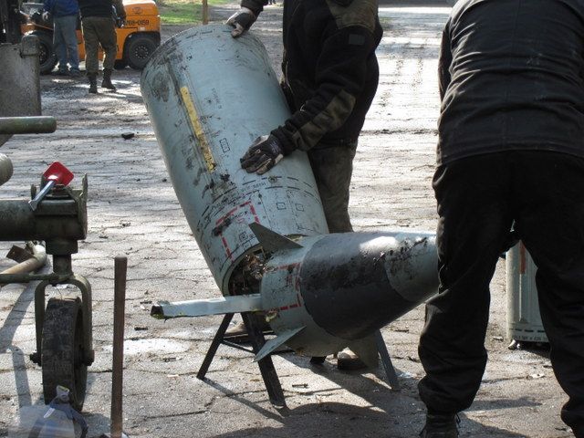 Demontaż przedziału 1 rakiety W-759. Demontaż przedziału 1 rakiety W-759.