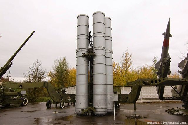 Wyrzutnia 5P851 PZR S-300PT. Wyrzutnia 5P851 PZR S-300PT.