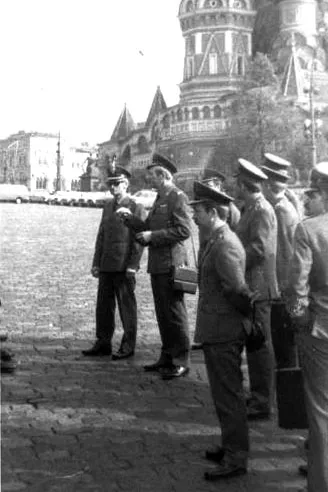 W drodze do Aszułuku. W drodze do Aszułuku.